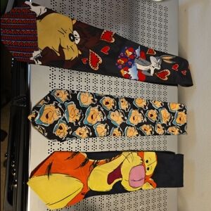 Vintage Tie Lot - bugs bunny - looney tunes, Tiger - disney, and flinestones. C8